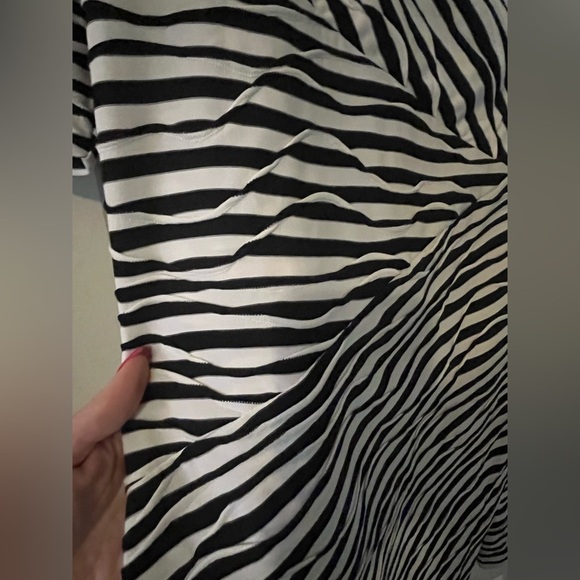 Chico’s Textured Black and White Striped Mid Length Dress Women’s medium - Picture 5 of 16